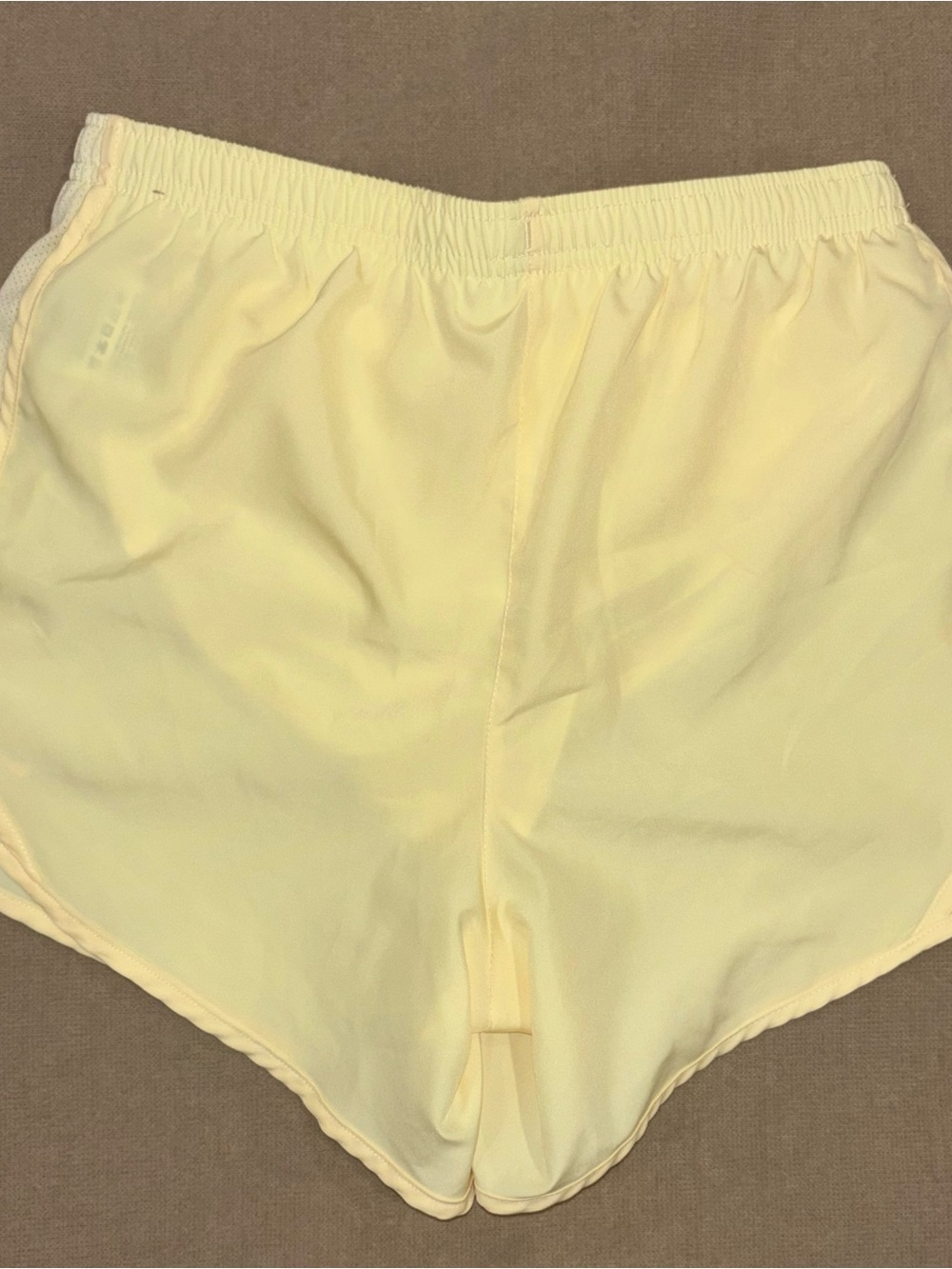 Nike Girls Butter Yellow Athletic Shorts - Picture 2 of 4